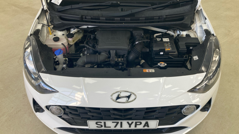 Hyundai i10 1.0 MPi SE Connect 5dr Petrol Hatchback